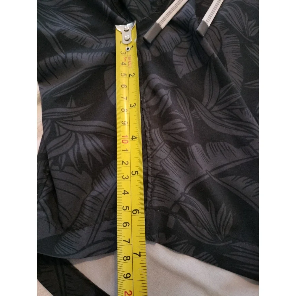 Faherty Shorelite Trunk Mountain Black Leaf Swim Shorts XL